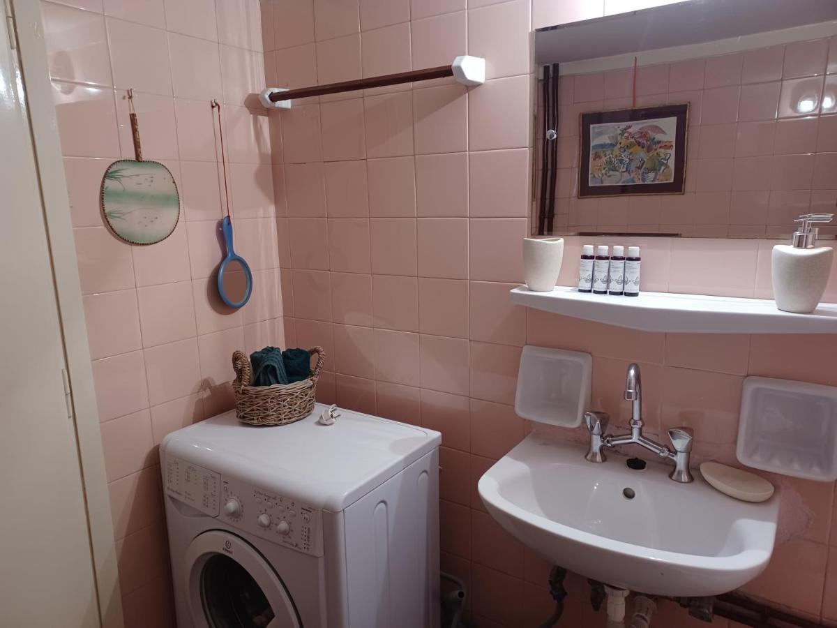 Charming Apartment In The Neighborhood Of Pangrati Athén Kültér fotó